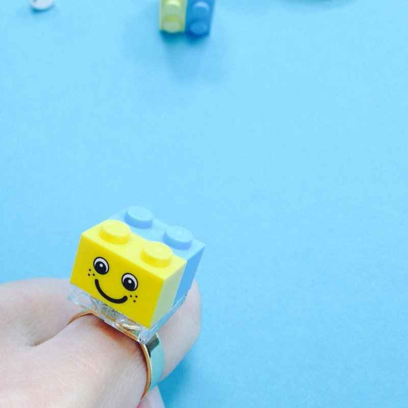 LET'S GO WORKSHOP • 笑脸仔系列 手工 限量 积木 春夏季 拼色 蓝色 笑脸 彩色 透明  Ring 戒指 - 戒指 - 其他材质 