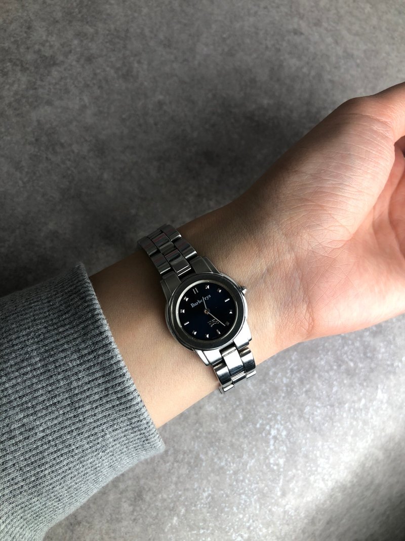 【VintageShop solo 日本直送中古包专卖店】BURBERRY 腕表 银色 标志 不锈钢 5421-H11411 复古 38ehpt - 女表 - 不锈钢 银色