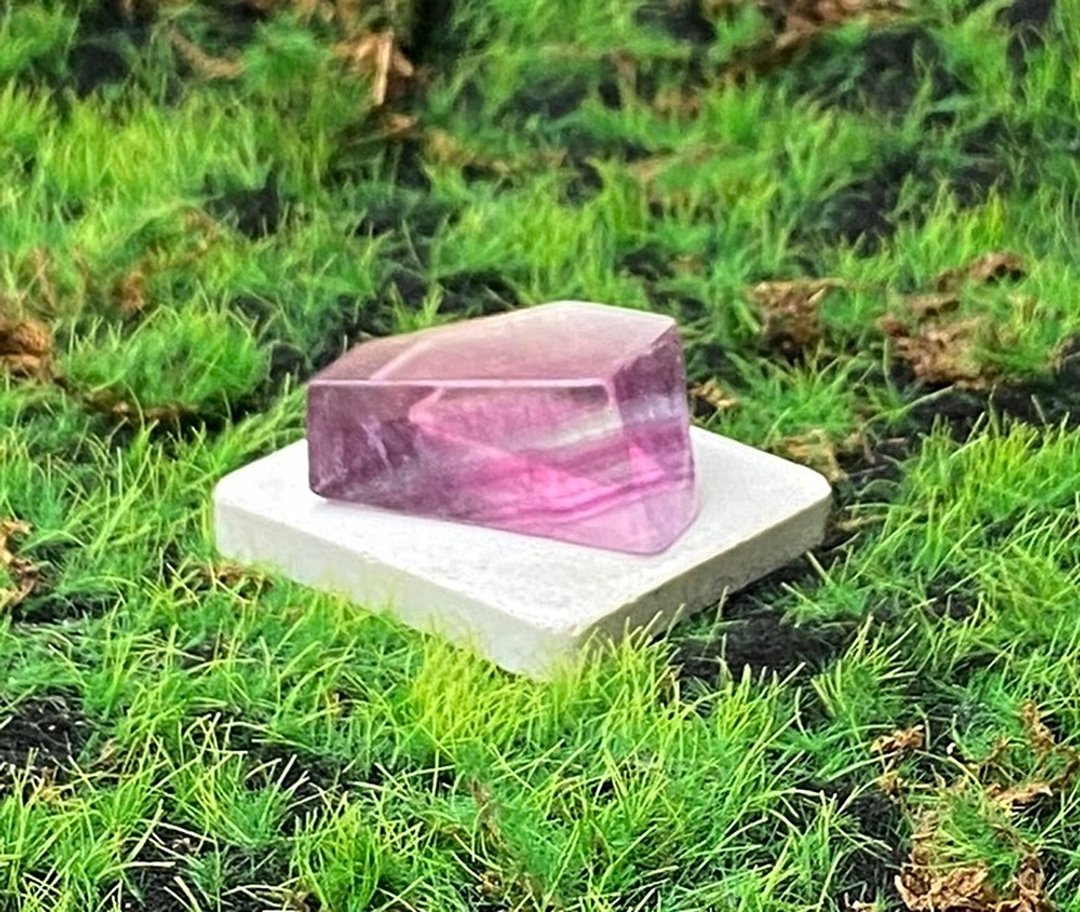 能量水晶摆饰-天然能量浪漫渐层萤石 增智慧 屏除杂乱思绪 疗愈 - 摆饰 - 水晶 多色