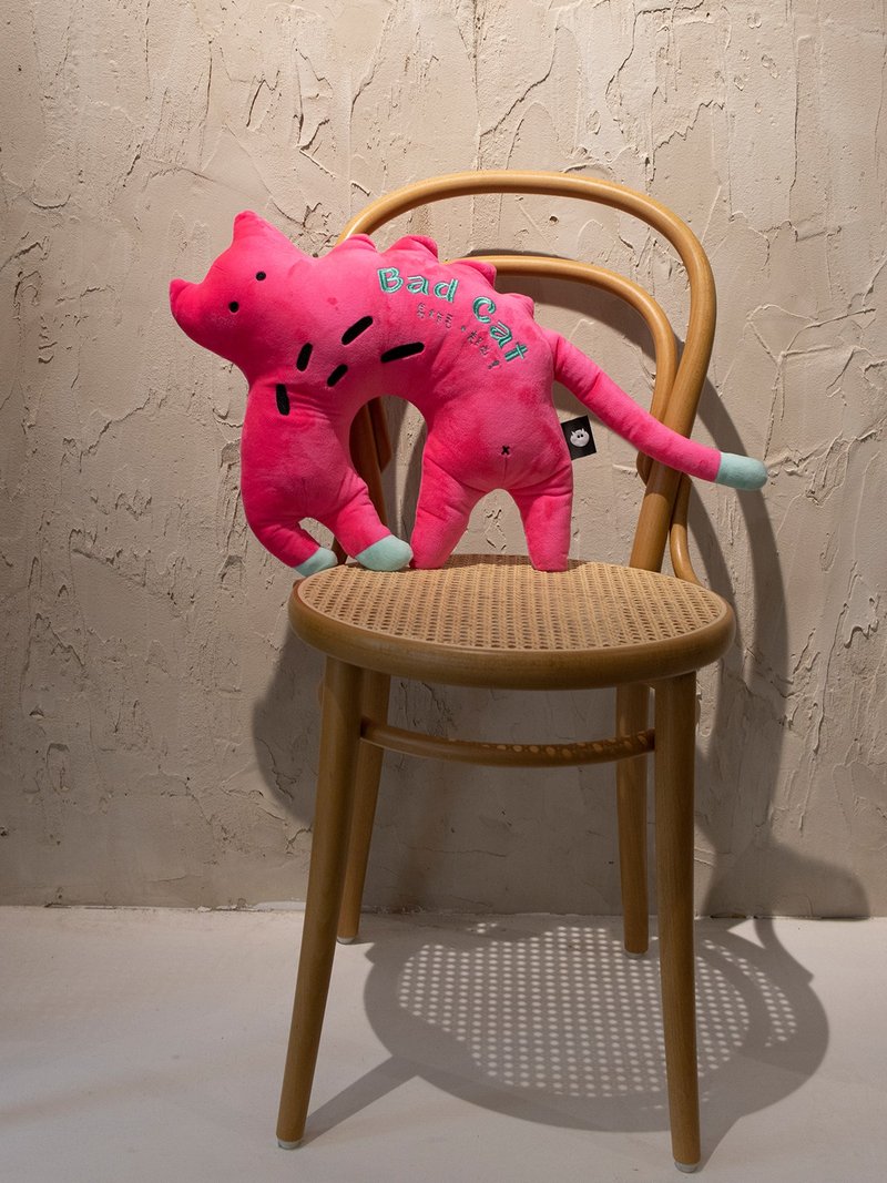 友善的炸毛猫 抱枕 颈枕 旅行枕 午睡枕 - 枕头/抱枕 - 聚酯纤维 红色