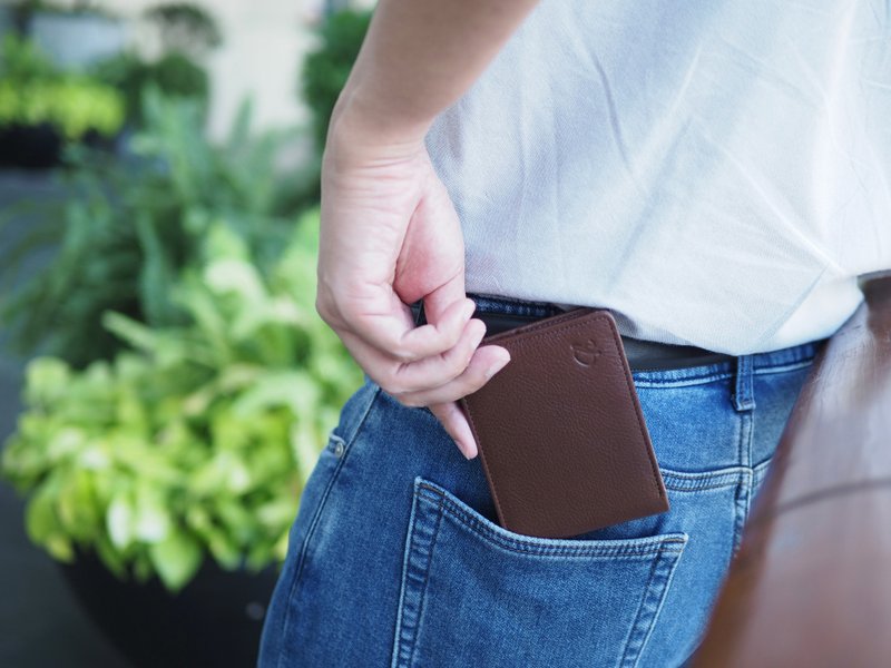 男仕皮夹 (可可黑)：短夹、棕色皮夹、折叠皮夹 - 皮夹/钱包 - 真皮 咖啡色