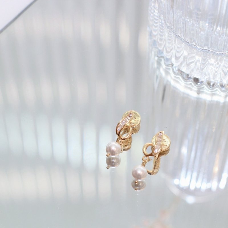 赫拉 | Hera | 夹式耳环 - 耳环/耳夹 - 珍珠 白色