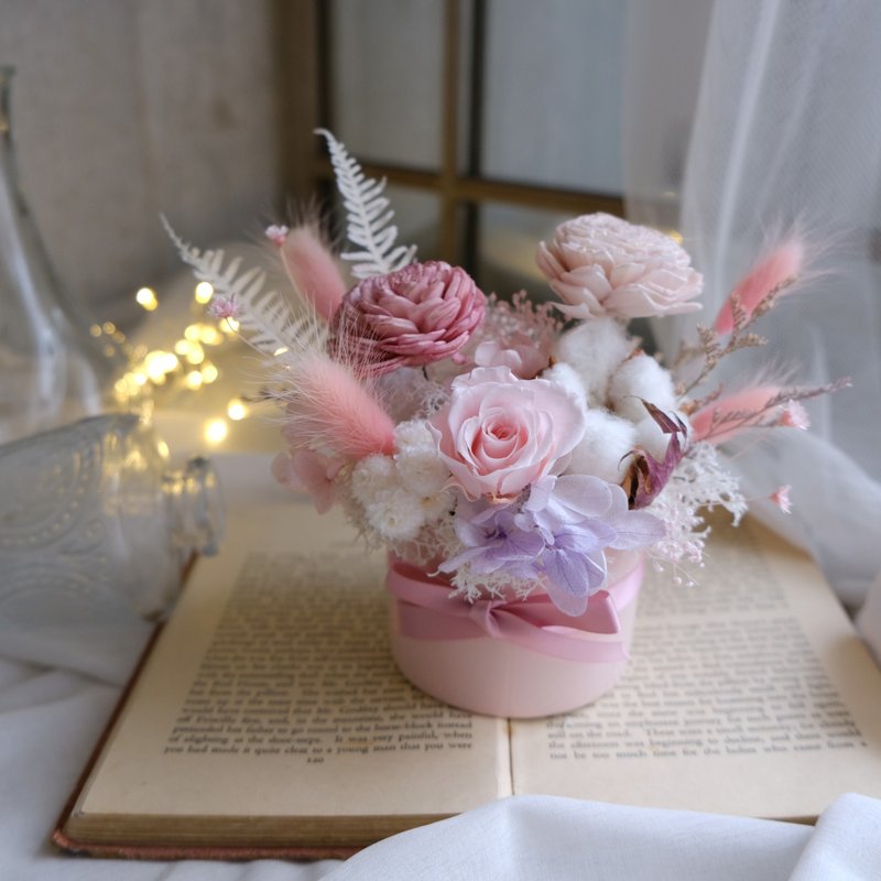 气质粉款桌上型盆花/粉色/永生花/不凋花/干燥花/情人节礼物 - 干燥花/捧花 - 植物．花 粉红色