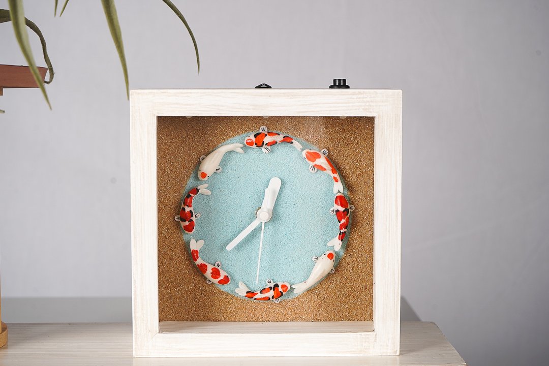 KHAISAENGHANDMADE wooden clock | Lucky Koi clock | 06605 - 时钟/闹钟 - 木头 白色
