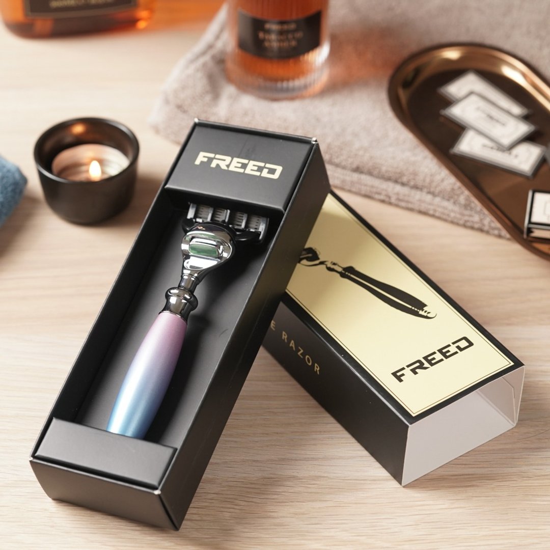【FREED】两周年特仕款 - 五刀式刮胡刀 - 独角兽 定制化刻字 - 男性清洁护肤品 - 其他金属 多色