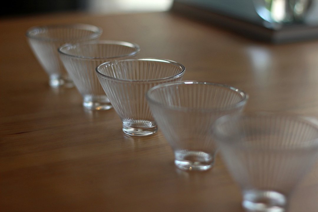【有好食茶】玻璃加厚条纹斗笠茶杯 两入 - 茶具/茶杯 - 玻璃 透明