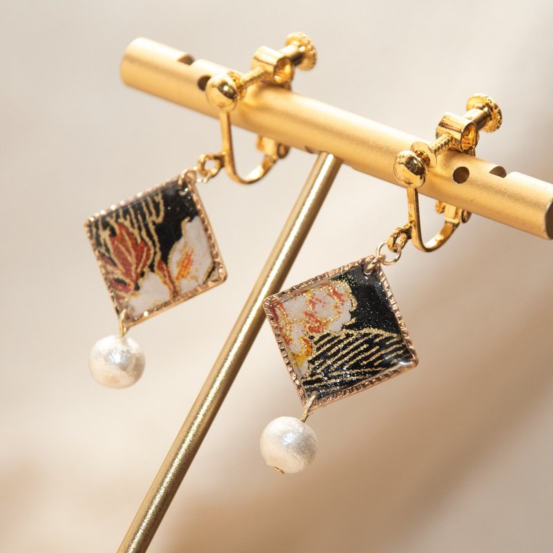 【黑羽】京都友禅耳环 黑色 日系 日式 和风 和服 耳夹 925银针 - 耳环/耳夹 - 树脂 黑色