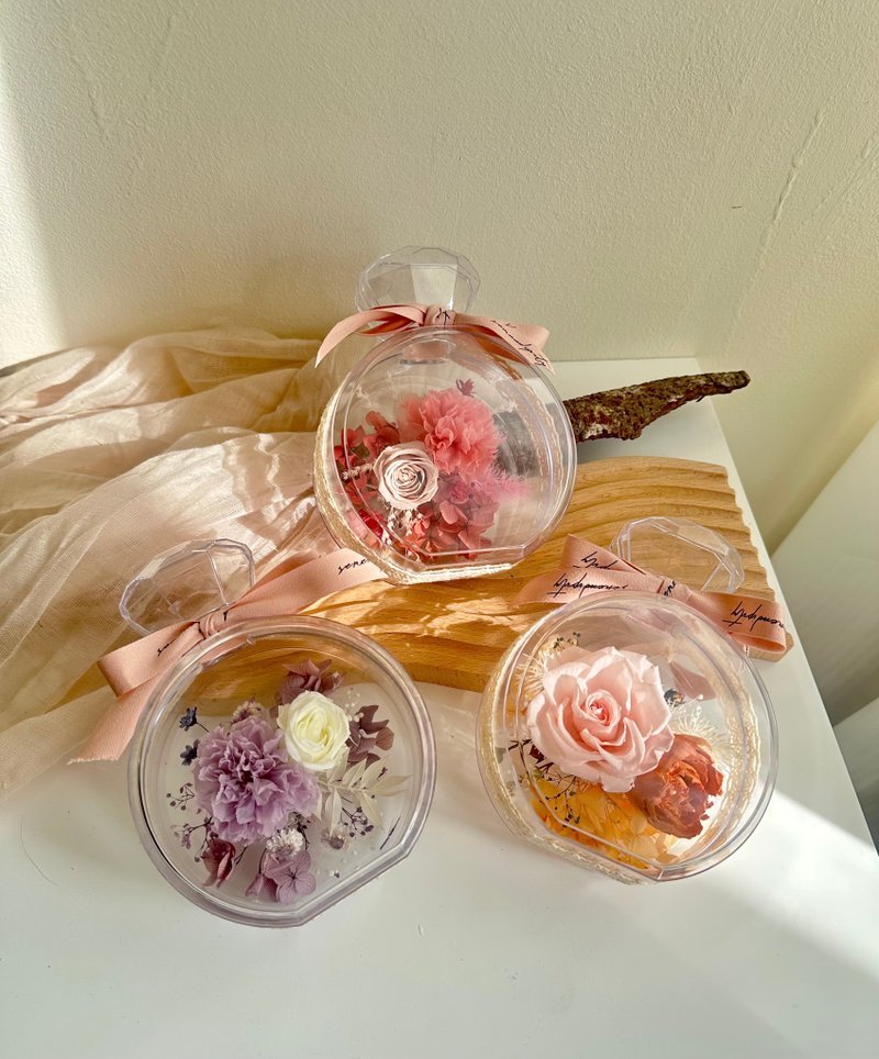 永生花 香水瓶 母亲节 情人节 玫瑰 康乃馨 - 干燥花/捧花 - 植物．花 