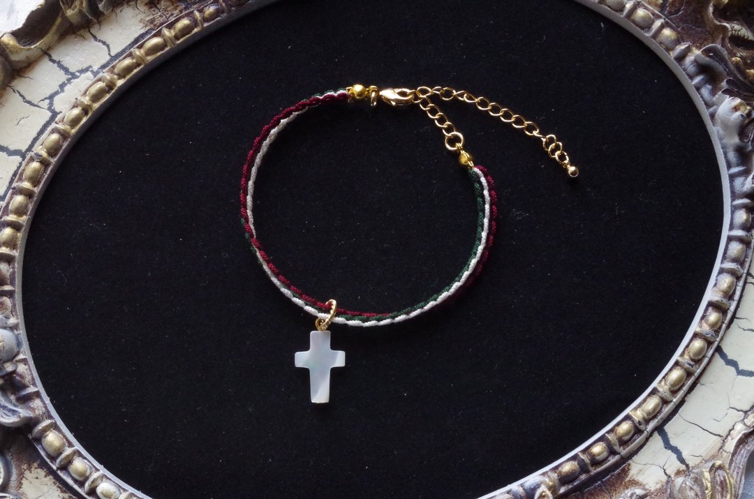 Tatting lace triple bracelet, baroque color x cross - 手链/手环 - 纸 红色