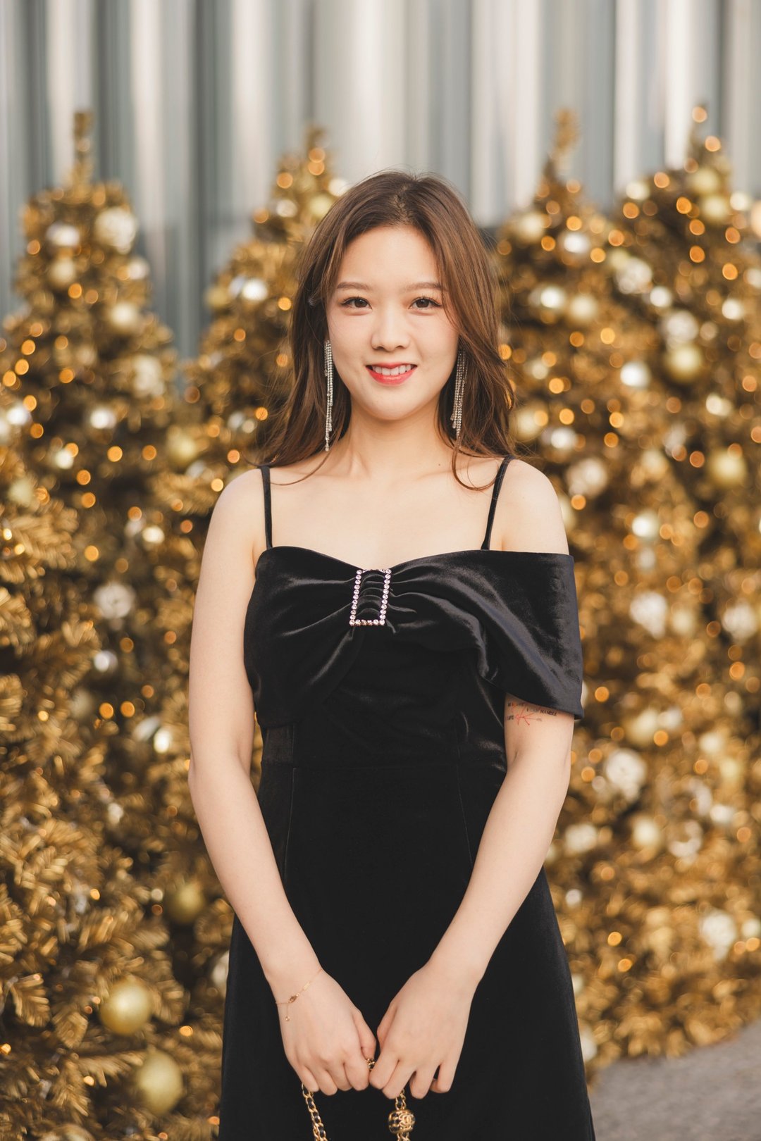 Mia 丝绒黑色小礼服洋装 - 洋装/连衣裙 - 其他材质 黑色