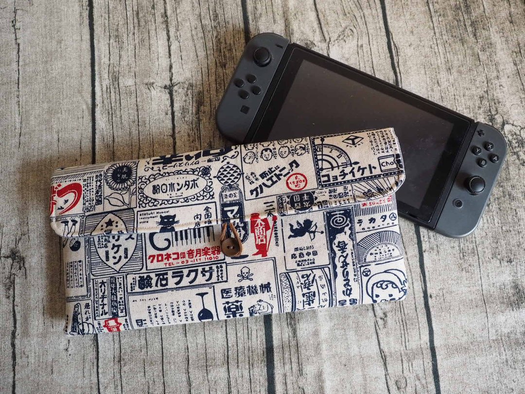 英国制作 棉麻米色日本怀旧海报图案 switch平板电脑保护套电脑包 - 电脑包 - 棉 卡其色