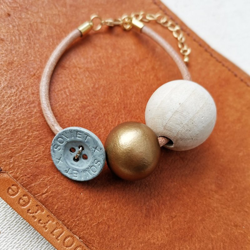 风落形物 皮革手链 绿绿扣扣 - 手链/手环 - 木头 金色