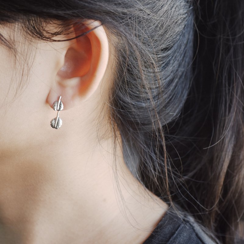 小圆叶 | 纯银耳环 2件式 女款 植物 手工银饰 情人礼物 - 耳环/耳夹 - 纯银 银色