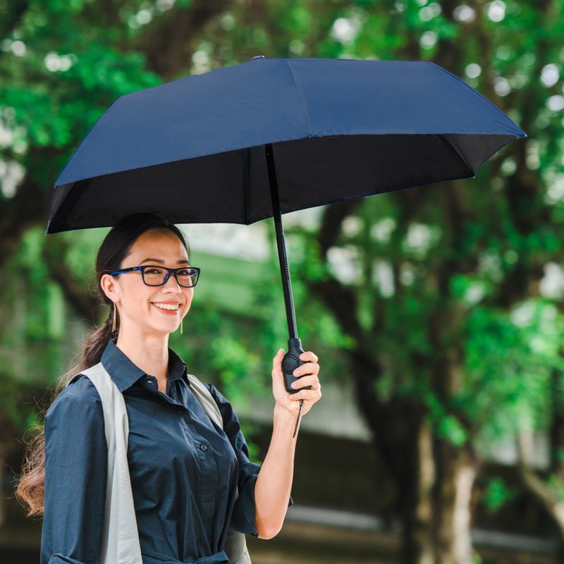 全新发明专利【香风净凉伞-宝石靛】折叠伞 香氛 风扇 空气过滤 - 雨伞/雨衣 - 防水材质 蓝色
