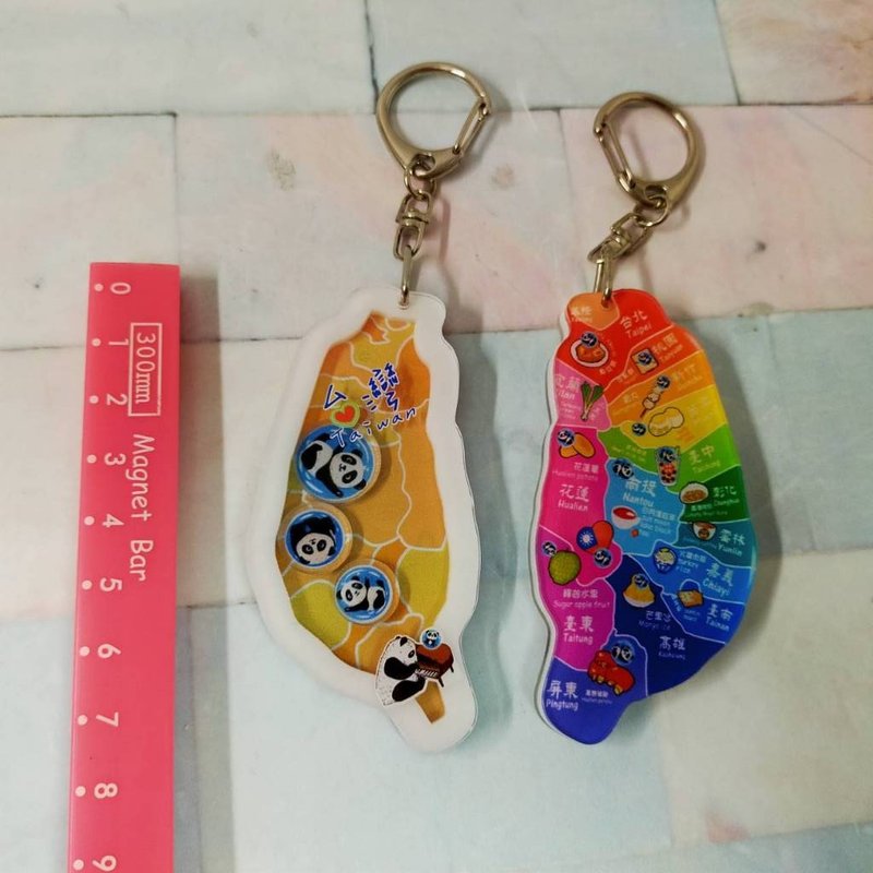 台湾造型钥匙圈 摇摇乐 熊猫摇摇乐 台湾景点钥匙圈 - 钥匙链/钥匙包 - 其他材质 多色
