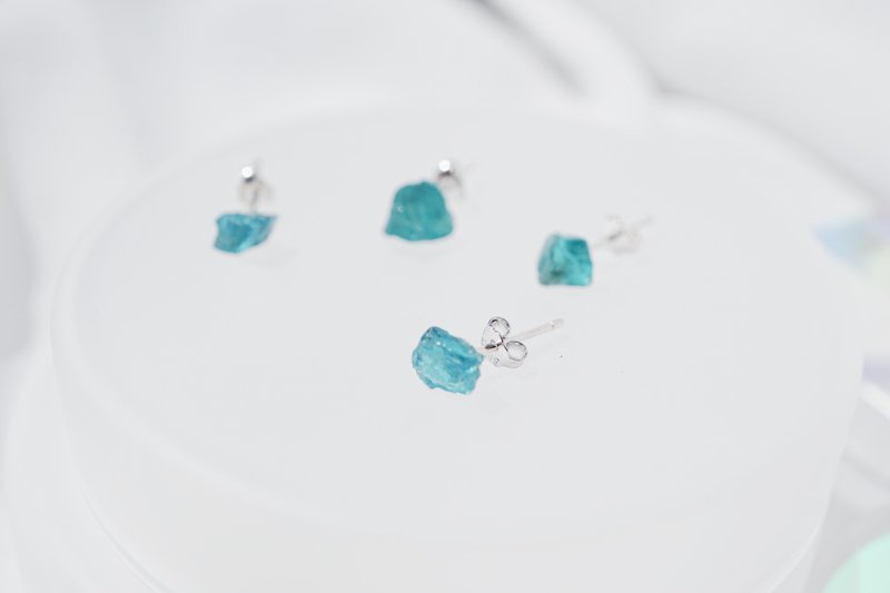 蓝磷灰石原石925纯银耳环 - 耳环/耳夹 - 宝石 蓝色