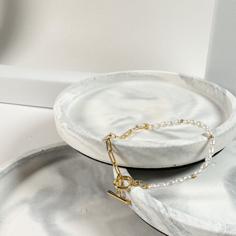 天然淡水珍珠316医疗钢手链/异材质 不锈钢 珍珠 14K金色 抗敏钢 - 手链/手环 - 不锈钢 金色