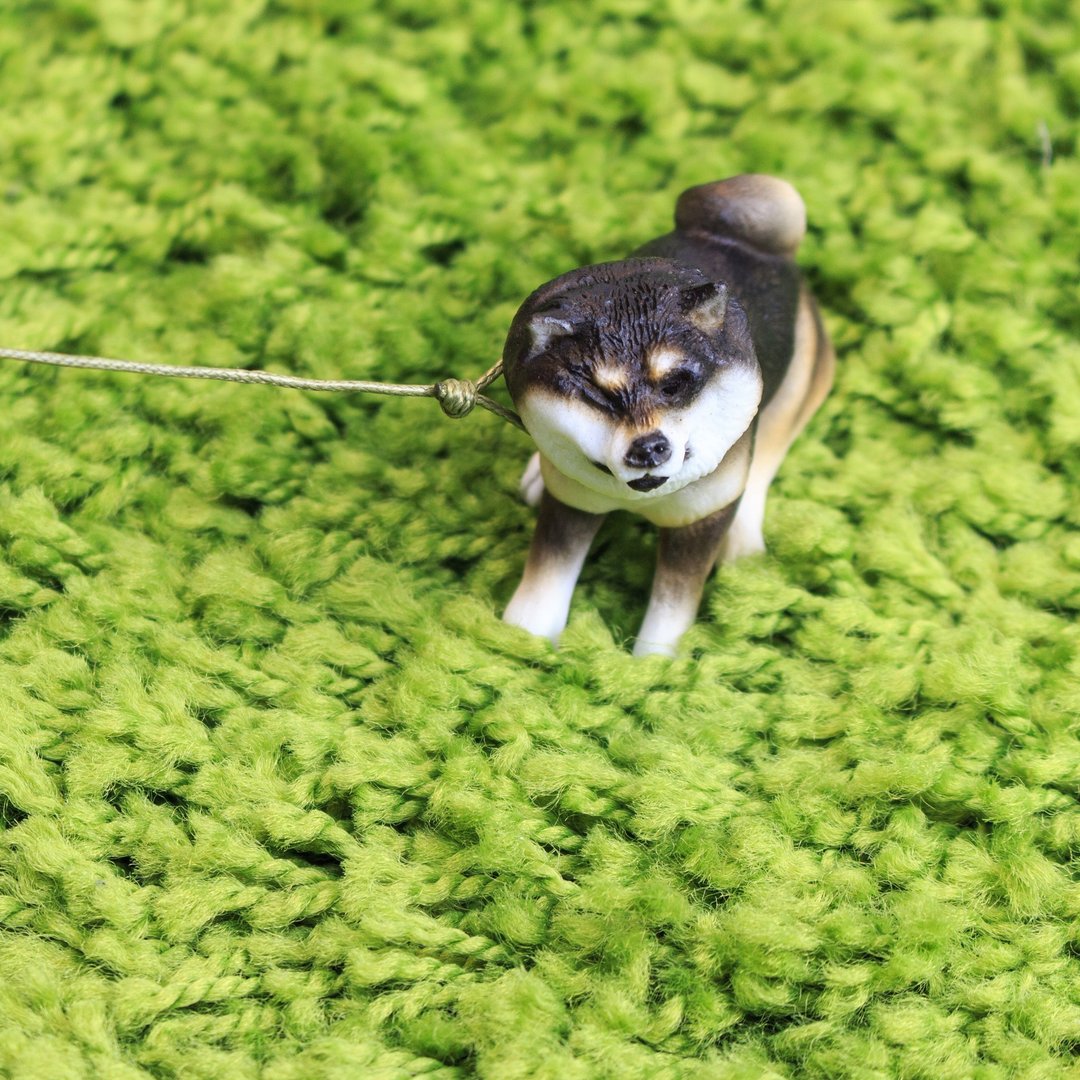 不想回家的柴犬  黑柴 手工雕刻摆饰 - 玩偶/公仔 - 塑料 黑色