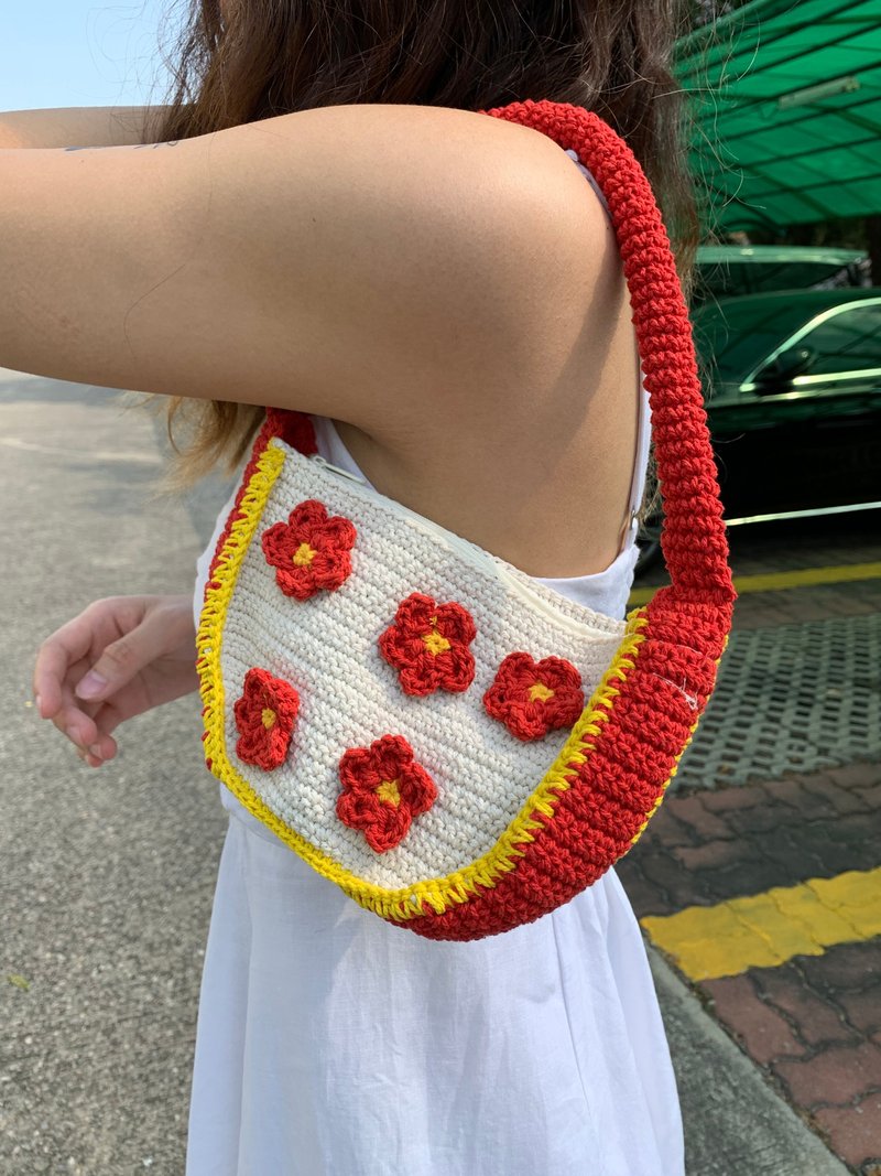 Daisy Handbag (Red Color) - 手提包/手提袋 - 其他材质 红色