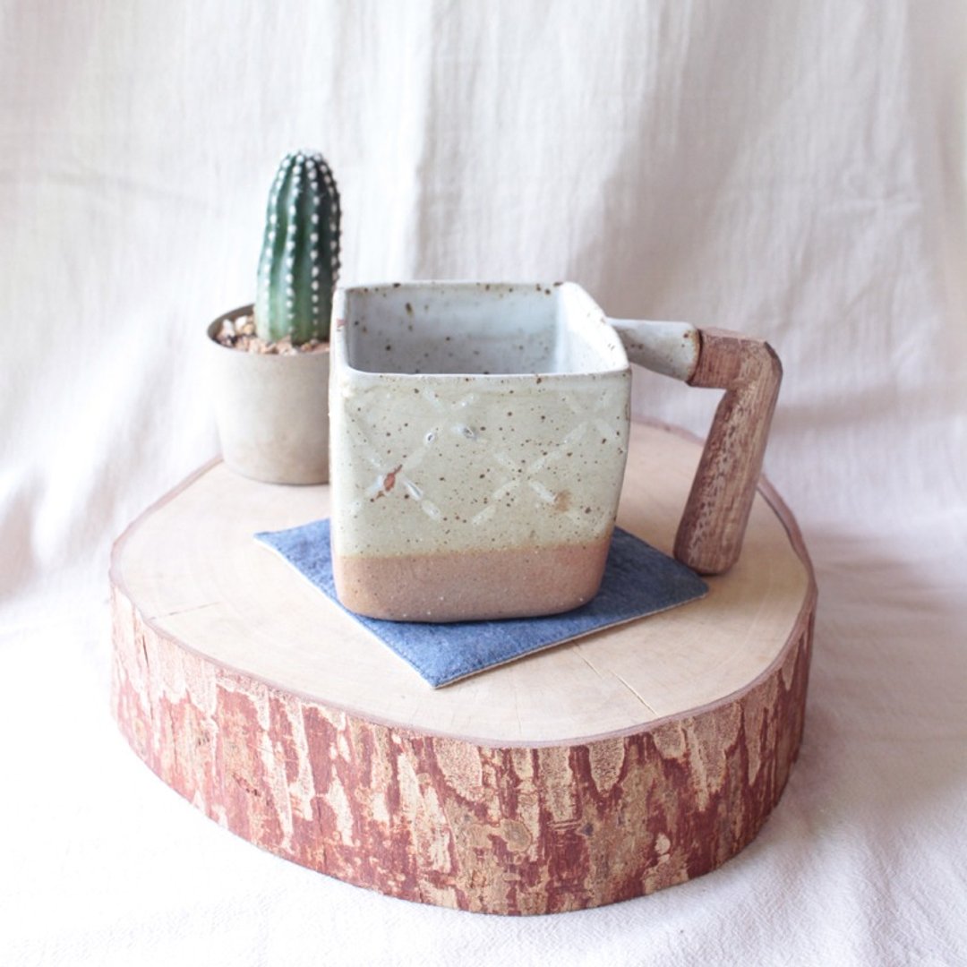 Ceramic coffee cup - 花瓶/陶器 - 陶 白色