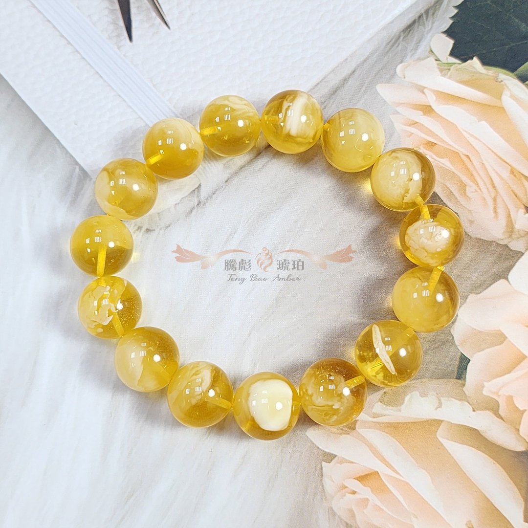 腾彪琥珀 天然琥珀蜜蜡 金绞白意境蜜蜡 金沙灵动 精品单圈 手链 - 手链/手环 - 半宝石 黄色