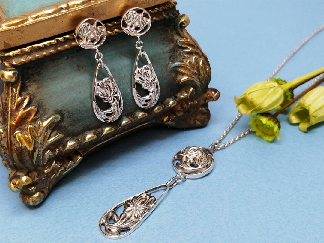 Hungarian embroidery motif openwork round and drop earrings SV925 - 耳环/耳夹 - 其他金属 银色
