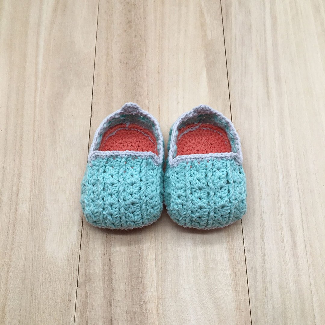 Turquoise Easy On Loafers Baby Booties with Orange Sole, Crochet Shoes, Footwear - 婴儿鞋 - 棉 橘色