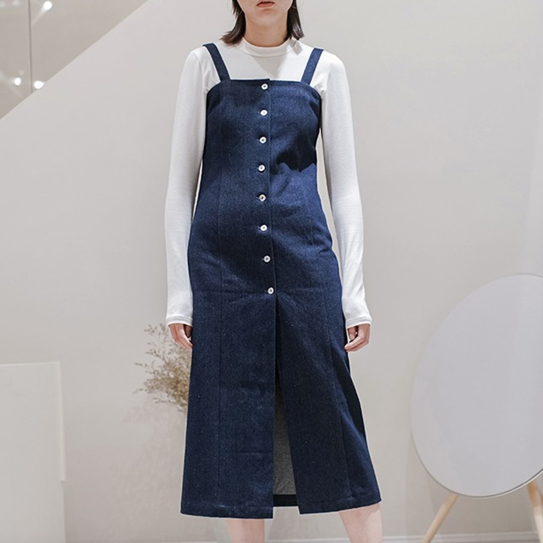 牛仔蓝 修身显瘦水洗牛仔布 Denim丹甯纽扣式开叉洋装 秋冬新款内搭吊带连衣裙  | 番塔塔独立设计女装 - 洋装/连衣裙 - 棉 蓝色