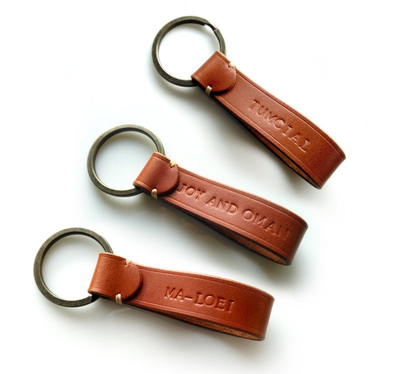 Personalized HandCraft Leather Keychain Custom name stamp - 钥匙链/钥匙包 - 真皮 咖啡色