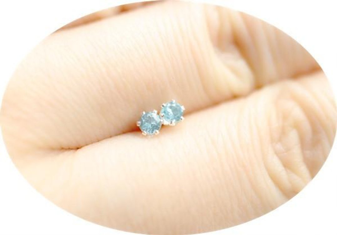 Apatite stud earrings 3MM baby size - 耳环/耳夹 - 宝石 蓝色