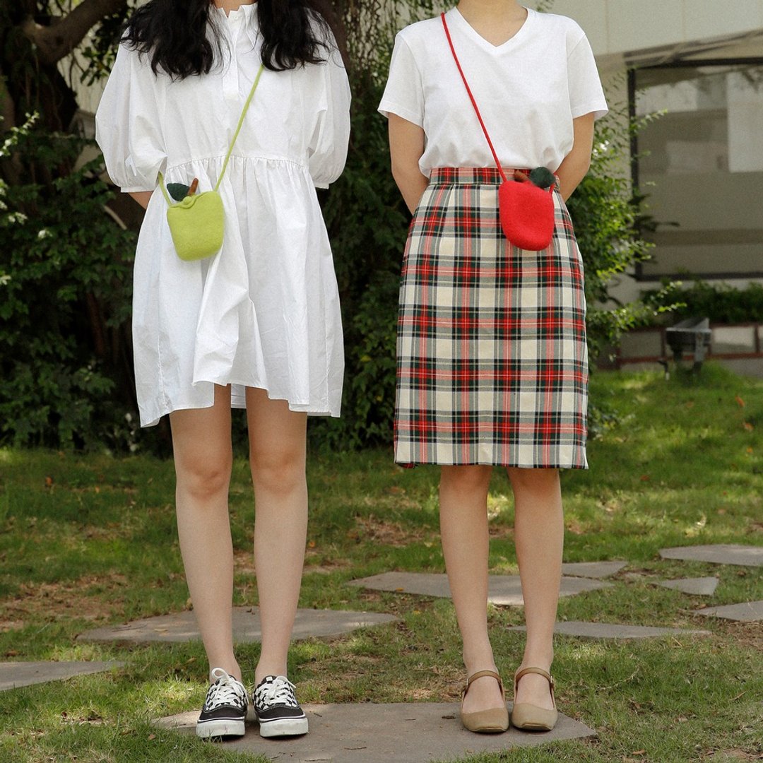 轲人原创手工毛毡苹果包单肩斜跨手提女小包迷你单肩包日系小清新 - 侧背包/斜挎包 - 羊毛 
