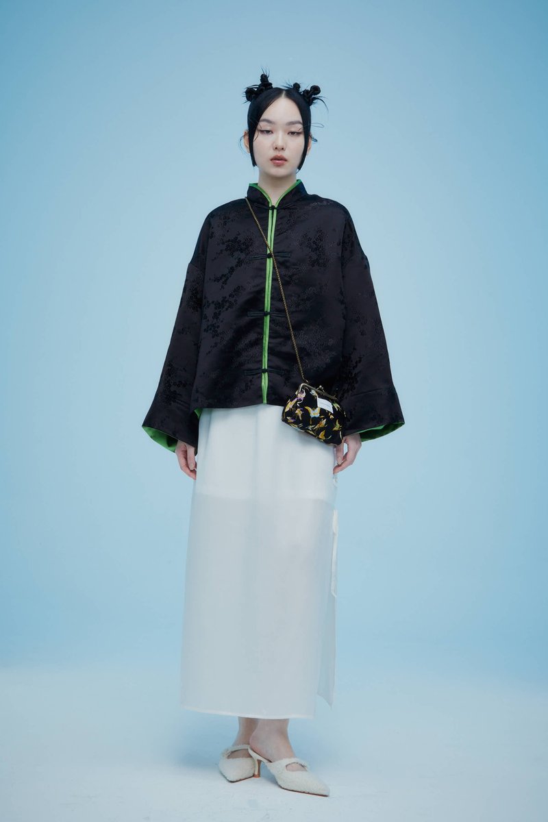 烦恼心黑色低调梅花真丝外套 - 女装休闲/机能外套 - 丝．绢 黑色