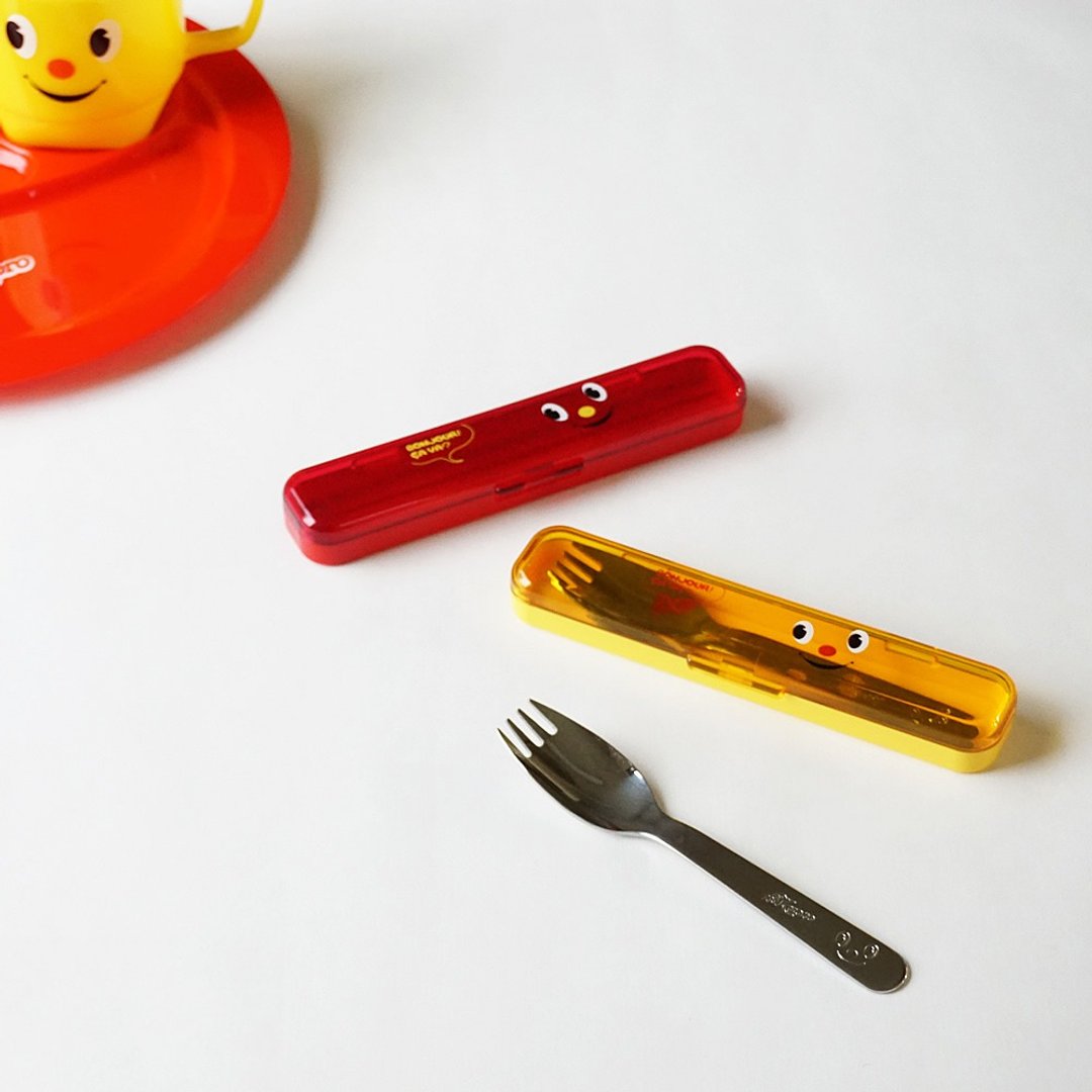NIKYORO 日本 不锈钢儿童用餐具 叉勺 套组 餐具 汤匙 餐具组 - 餐刀/叉/匙组合 - 不锈钢 红色