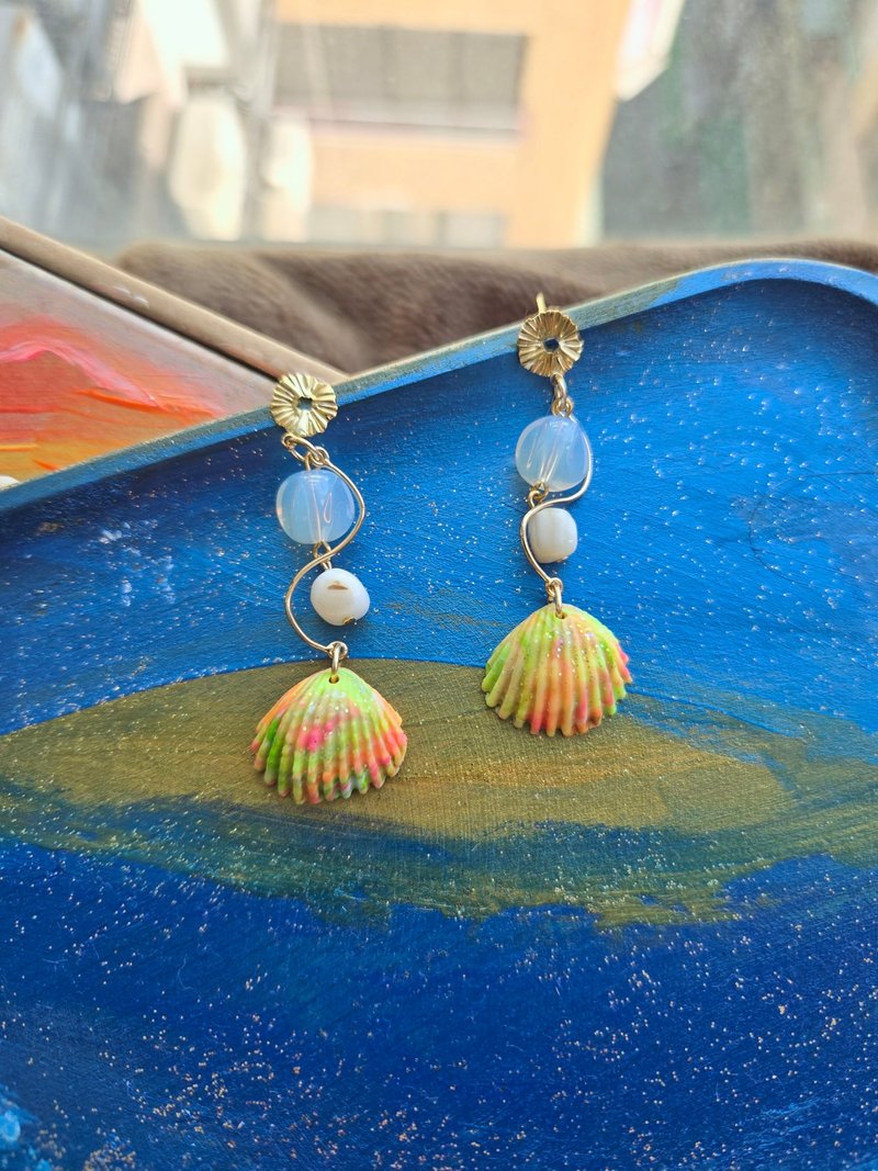 Seashell melody - 耳环/耳夹 - 陶 