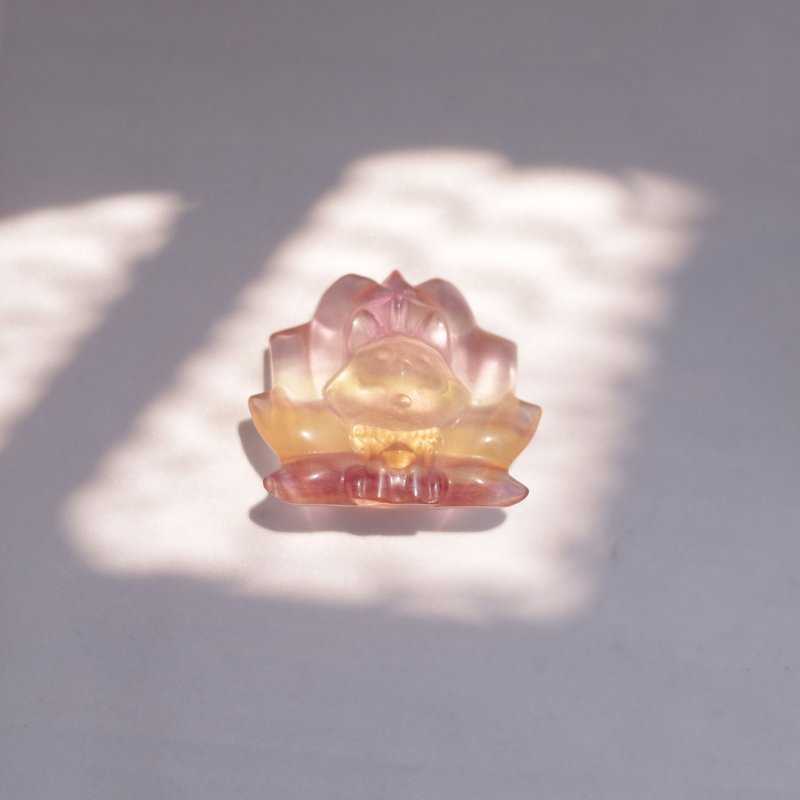 千层萤石九尾仙狐 萤石摆饰 水晶矿石 手雕狐狸 - 摆饰 - 水晶 黄色