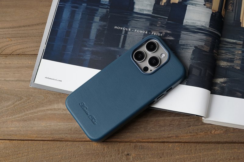 磁吸皮革手机壳 iPhone 15系列 - 手机壳/手机套 - 其他材质 多色