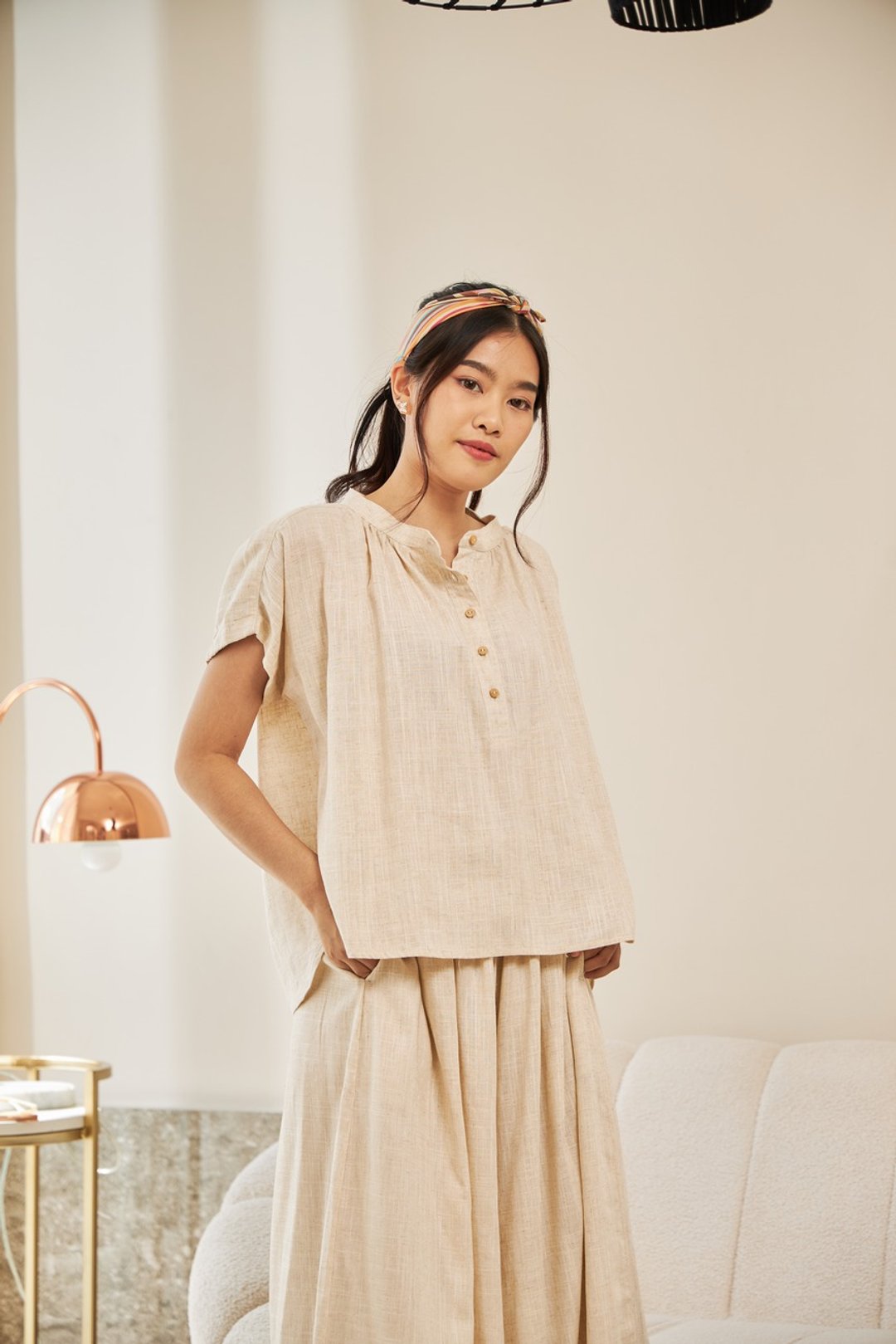 半袖侧开棉质上衣 - KATHI : LINEN 米白色 - 女装衬衫 - 棉 卡其色