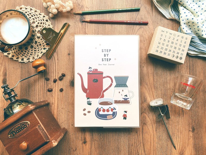 迪梦奇 Step by Step 一年计划 v.3 / 咖啡 - 笔记本/手帐 - 纸 多色