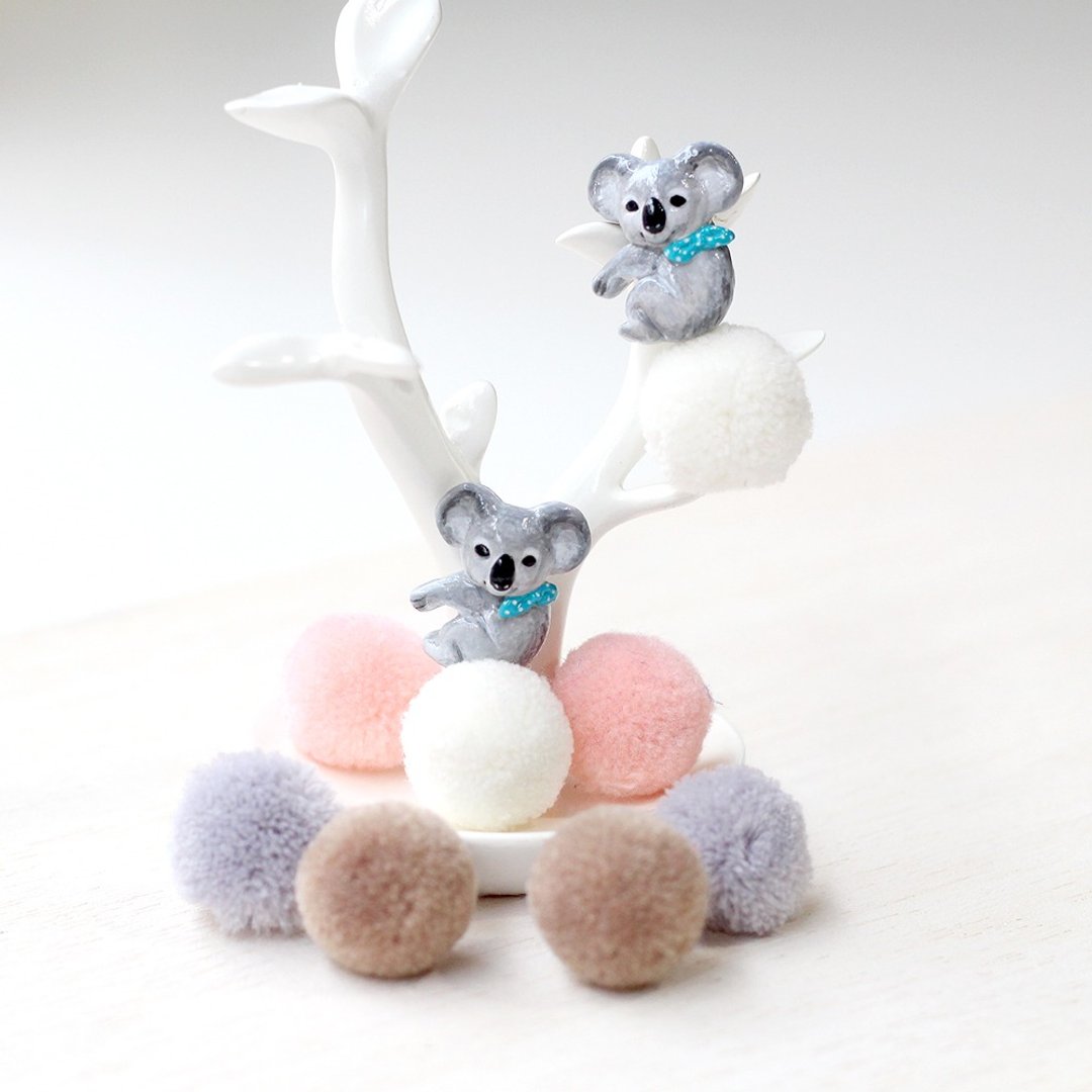 Koala Earrings, Koala Stud Earrings, Koala bear earrings, Pom pom earrings - 耳环/耳夹 - 粘土 灰色