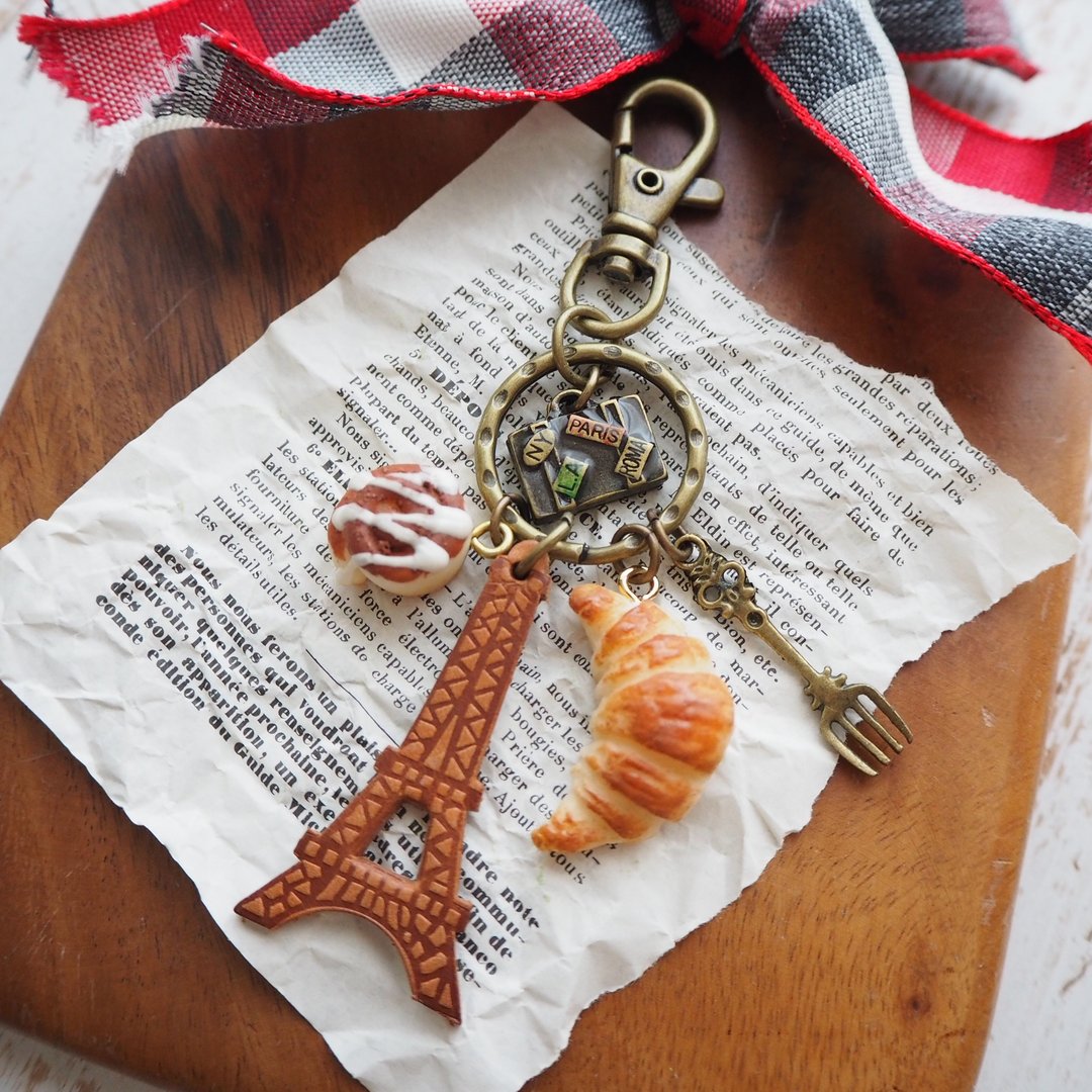 Keyring / miniature / croissant - 钥匙链/钥匙包 - 粘土 咖啡色