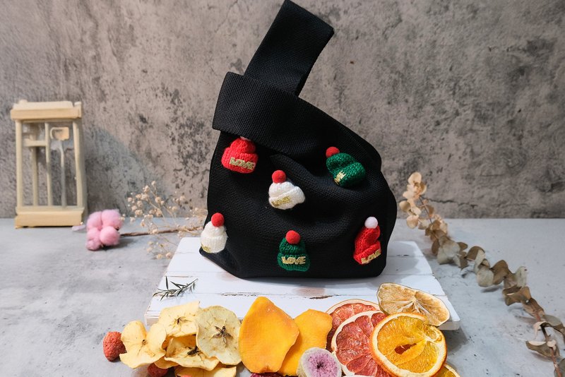 【禾果】可爱圣诞帽手工综合果干针织包-黑色-耶诞礼物 - 水果干 - 棉．麻 黑色