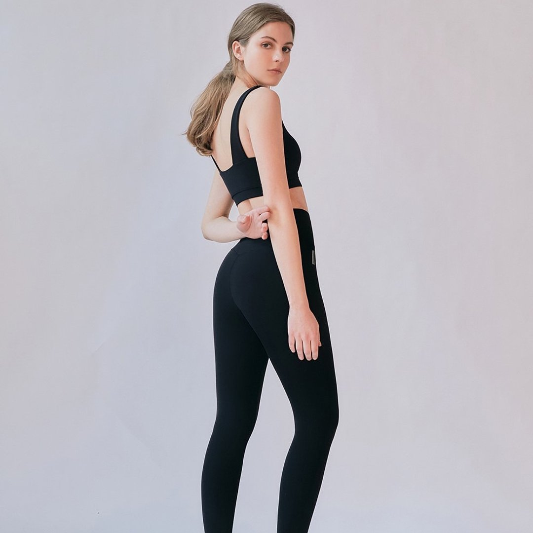 高弹性舒适9分紧身裤-黑色 - 女装运动裤 - 聚酯纤维 黑色