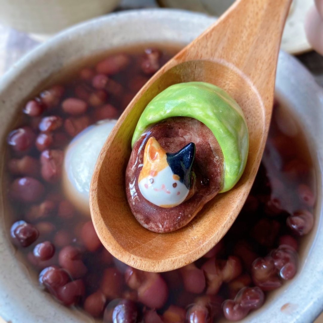 【抹茶红豆三花喵汤圆】手作瓷雕 疗愈 - 摆饰 - 瓷 橘色
