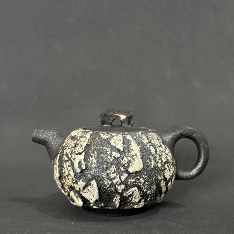 随心陶 I 柴烧茶壶 I 正把壶 I 程警濠 - 茶具/茶杯 - 陶 黑色