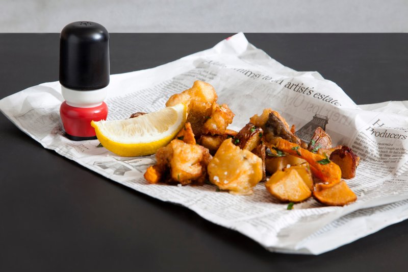 【PELEG-DESIGN】Major Pepper 皇家卫队二用调味罐 - 调味罐/酱料瓶 - 塑料 红色