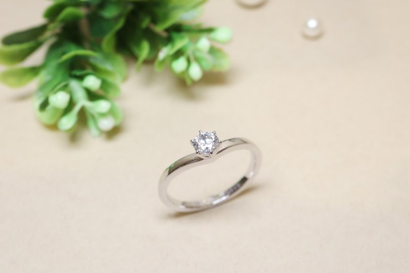 【单钻戒】独立空间 手作求婚戒-纯粹 V型单钻戒 925银 蜡雕 - 金工/饰品 - 纯银 