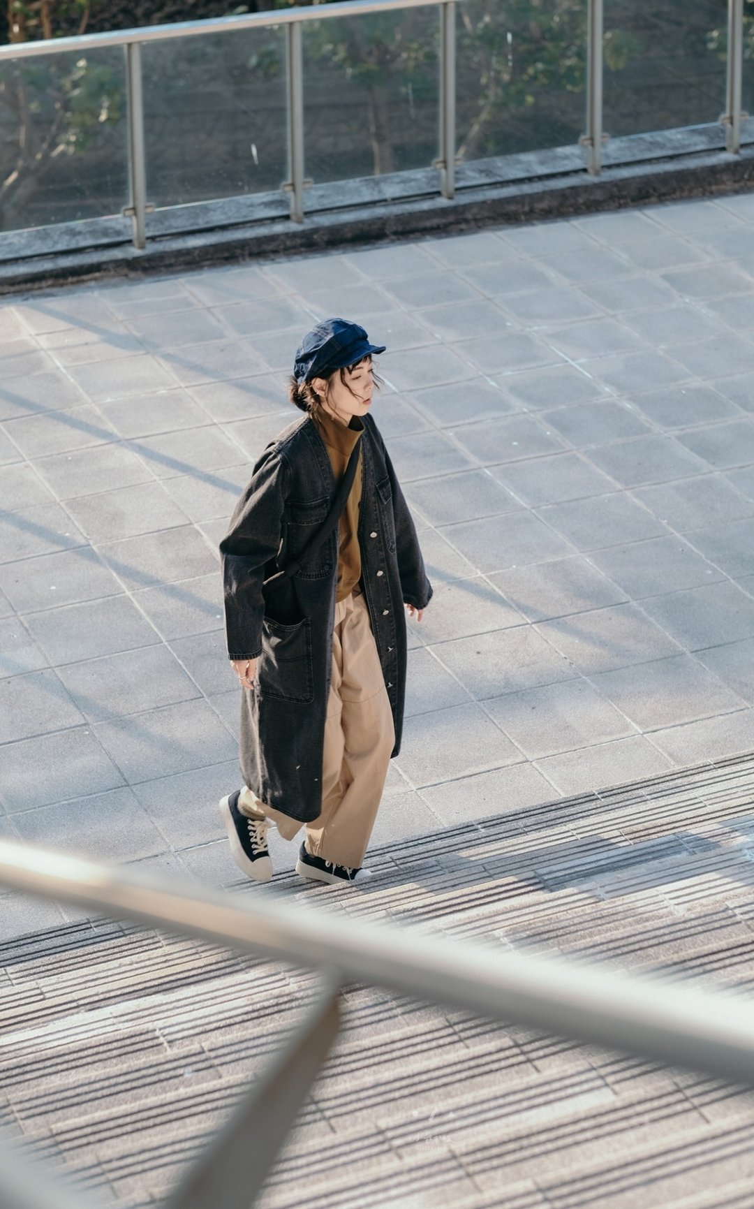约翰蓝浓长版无领牛仔外套 - 2色 - 丹宁黑 - 女装休闲/机能外套 - 棉 黑色