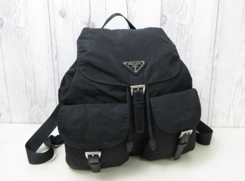 绝版古董品 Prada黑色银标尼龙双肩包 后背包 背囊 中古包 二手包 - 后背包/双肩包 - 防水材质 黑色