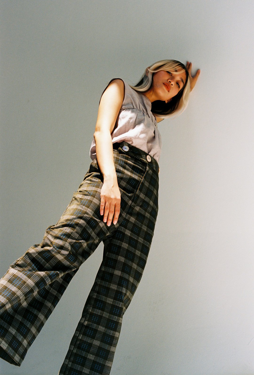 High Waist Triple button corduroy trousers in green - 女装长裤 - 棉．麻 绿色