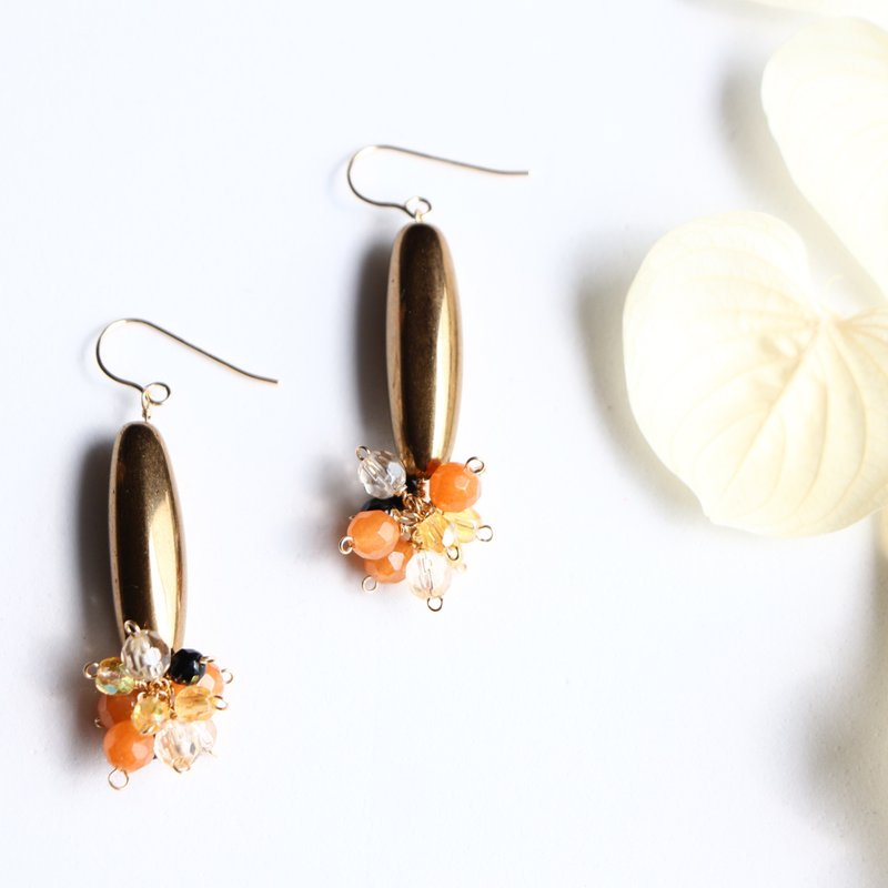 Czech beads bronze color pierced earrings-14kgf - 耳环/耳夹 - 石头 金色